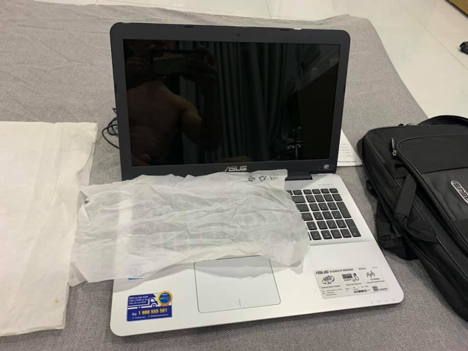 Asus Vivobook X555U I5 6200U RAM 4GB HDD 500GB mới chỉ thiếu cái thùng