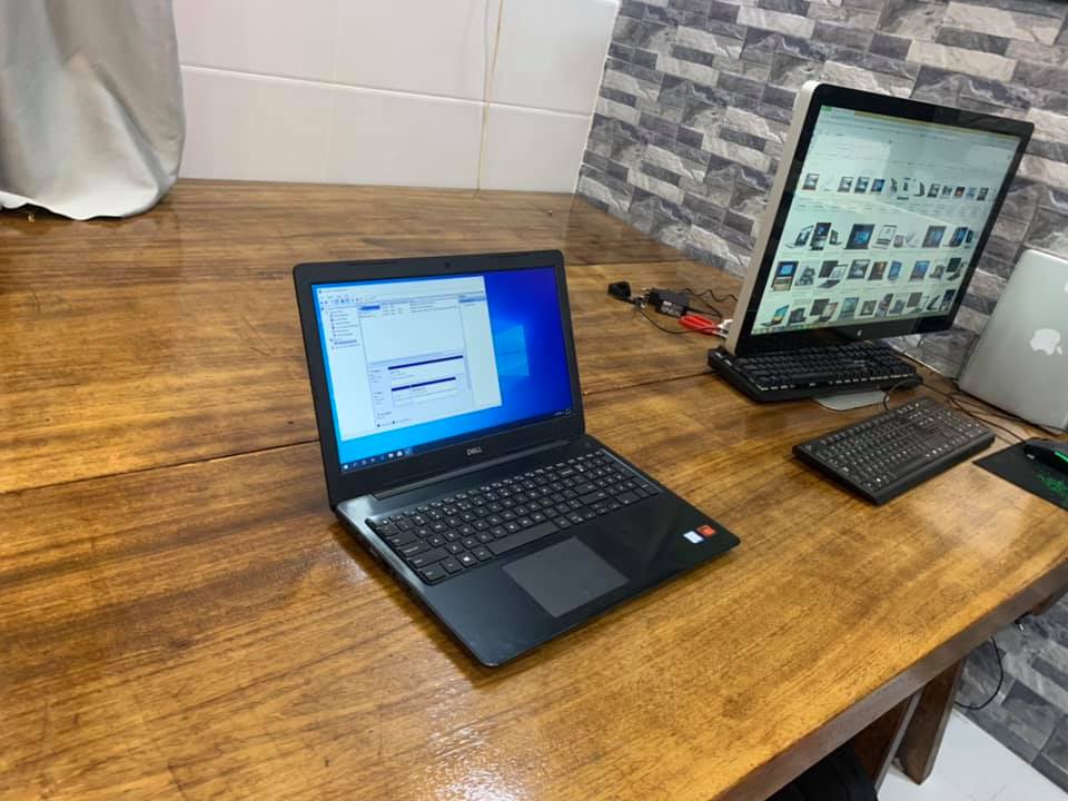 Dell inspiron 5570 i7-8550u ram 8gb ssd 128 hdd 1tb 15.6”FHD vga rời AMD Radeon R7 M460