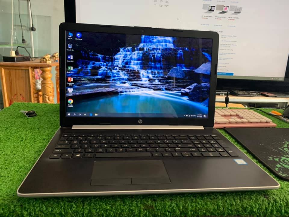 Laptop HP 15 da0051TU i3 7020U/4GB/500GB/Win10 (4ME64PA)