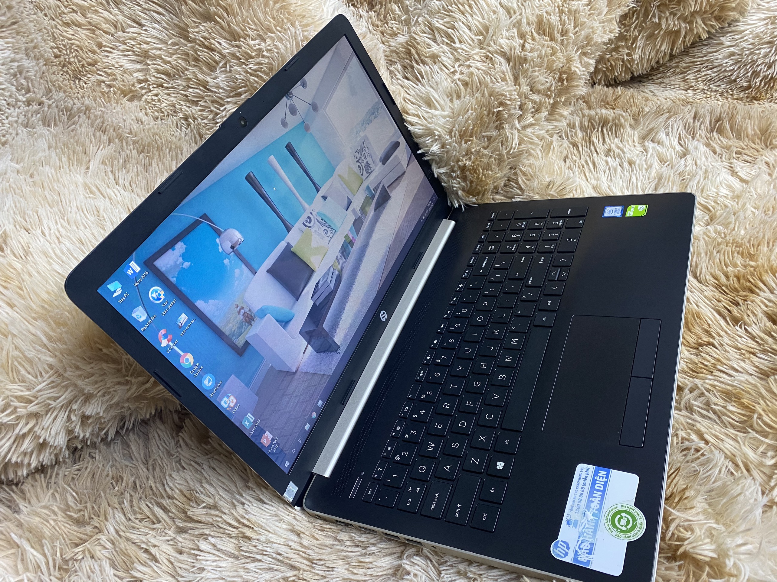 Laptop HP 15-da1033TX (5NK26PA): Core i7 8565U/8GB/SSD 128GB M2 / 1TB/VGA 2GB GDDR5